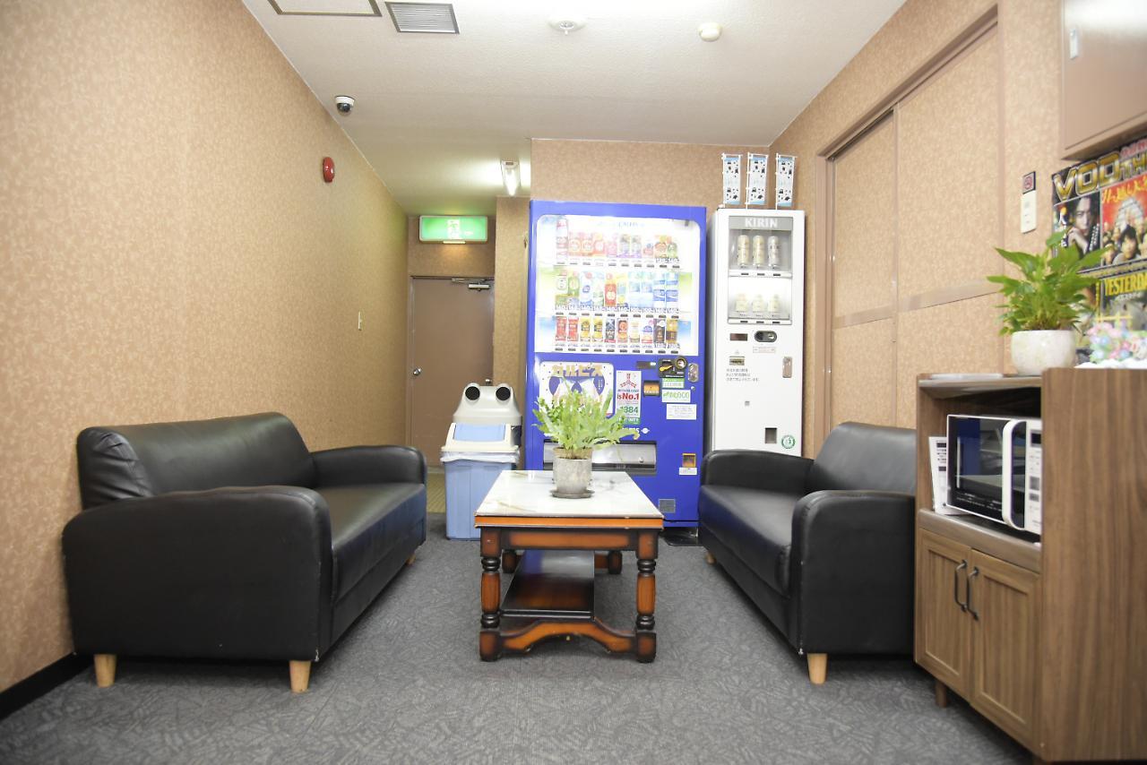 Business Hotel Shuttle Kumamoto Bagian luar foto